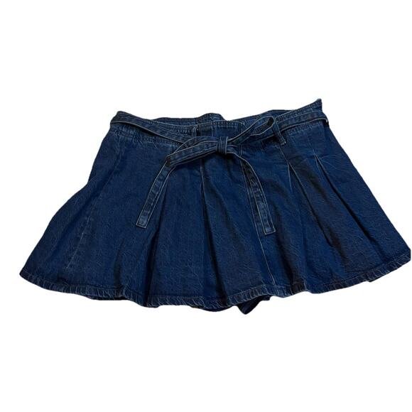 American Eagle Outfitters Dresses & Skirts - American Eagle Pleated Mini Skort Blue Denim Jean Skirt Belted Women’s Size 12